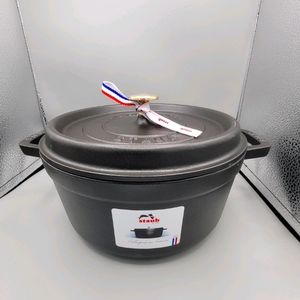 STAUB Cast Iron 4-qt Round Cocotte - Matte Black